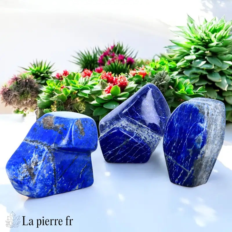 En savoir plus sur la pierre Lapis-lazuli, son histoire et ses significations.