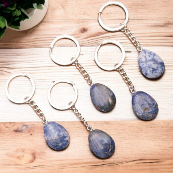 Porte-clés en pierre naturelle Sodalite du Brésil – lithothérapie