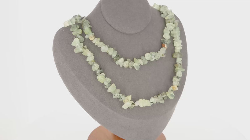 Délicat Collier Prehnite (Murmure de Nature) avec pierres baroques, création La Pierre Fr.