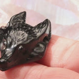 Pendentif Tête de Loup en Onyx Noir — Pierre naturelle sculptée
