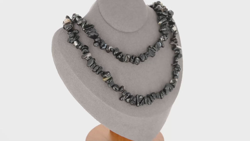 Élégant Collier Onyx Noir (Égide Nocturne) avec pierres baroques, création La Pierre Fr.