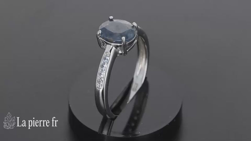 Bague en pierre de Saphir Bleu facettée "Solstice" - Bijoux lithothérapie en argent rhodié pour femme
