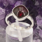 Bague Opale Noire d'Éthiopie en argent (Éclipse)