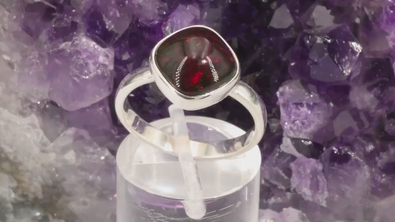 Bague Opale noire | Bague en argent réglable-ajustable | Bijou minimaliste en véritable pierre naturelle pour femme