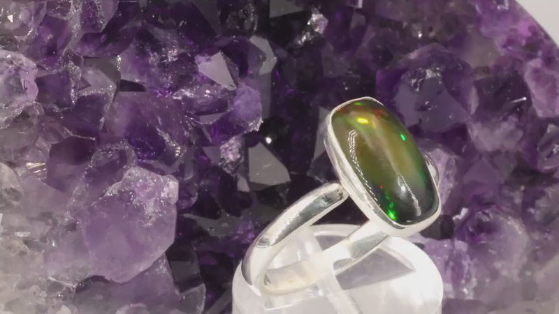 Bague Opale noire | Bague en argent réglable-ajustable | Bijou minimaliste en véritable pierre naturelle pour femme