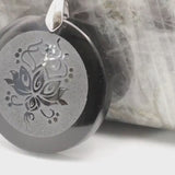Pendentif Fleur de Lotus en Obsidienne Noire — Pierre naturelle du Mexique