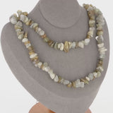 Collier femme (Reflet d'Aurore) en Labradorite baroque, bijou de protection et d'intuition.