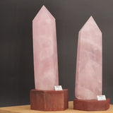 Pointe en Quartz Rose de Madagascar — Grand obélisque poli à la main