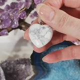 Bijou en pierre naturelle : Pendentif cœur en Howlite blanche