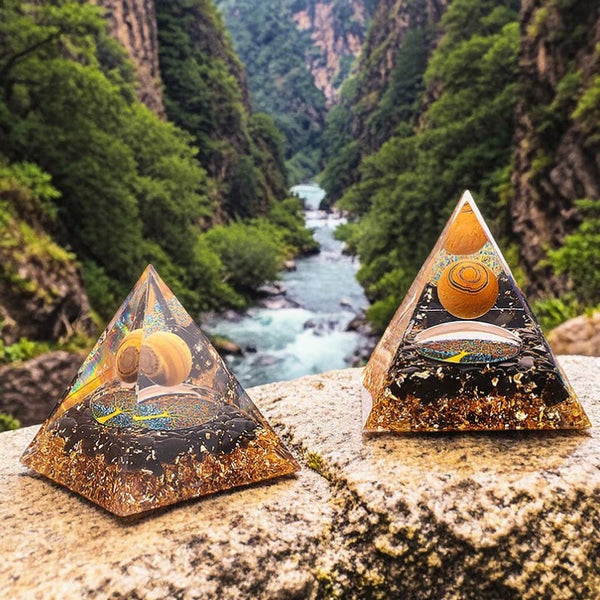 Pyramide orgonite arbre de vie œil de tigre et obsidienne noire en pierre naturelle 60mm — confiance et protection