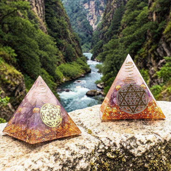 Pyramide orgonite fleur de vie étoile cristal de roche et améthyste en pierre naturelle 60mm — clarté et élévation spirituelle