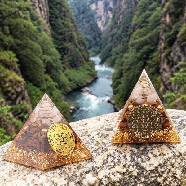 Pyramide orgonite fleur de vie étoile cristal de roche et œil de tigre en pierre naturelle 60mm — protection et dynamisme