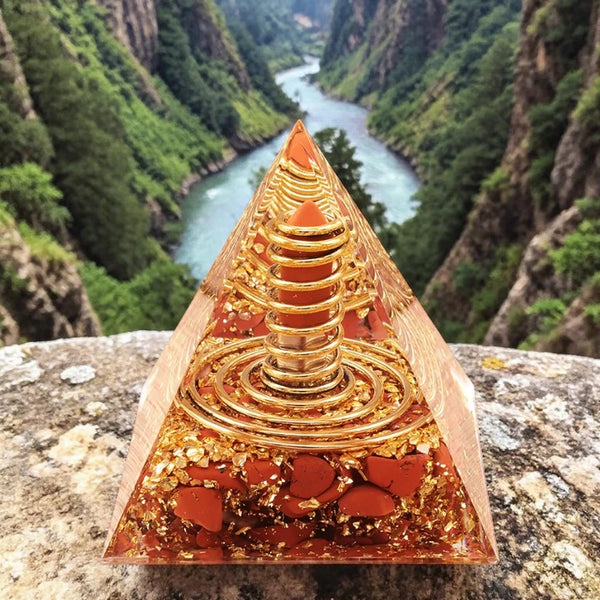 Pyramide orgonite pointe jaspe rouge en pierre naturelle 60mm — vitalité et ancrage