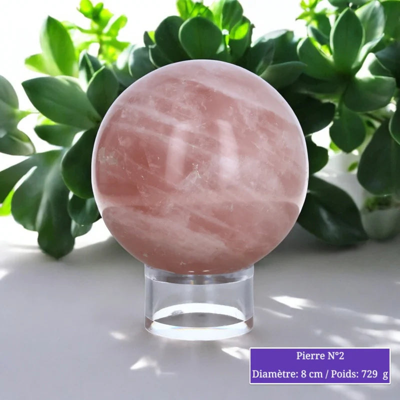 Détail de la sphère de Quartz Rose, pierre naturelle rose polie de Madagascar